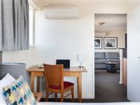 Mantra-on_Northbourne_One_Bedroom_Apartment