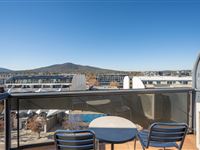 Mantra_on_Northbourne_Canberra_One_Bedroom_Balcony